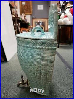 19th Century French Creil-Montereau Faience Porcelain Basket Weave Lavabo/Basin