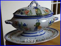 ANTIQUE SAUCE BOAT COVER FRANCE CERAMIC HB QUIMPER BRETON circa 19th century