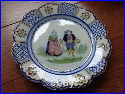 VINTAGE PLATE FRENCH HENRIOT QUIMPER COUPLE BRETON circa 1930s' diameter 10¨